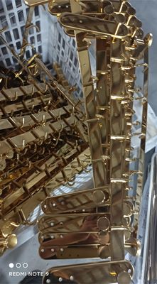 آلة طلاء PVD صغيرة آلة تبخير الفراغ لطلاء المعادن للتطبيقات الصغيرة