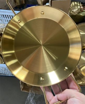 آلة طلاء الفراغ PVD المعدنية / آلة الطلاء متعددة الأقواس للزجاجات / الأساور / الأجهزة