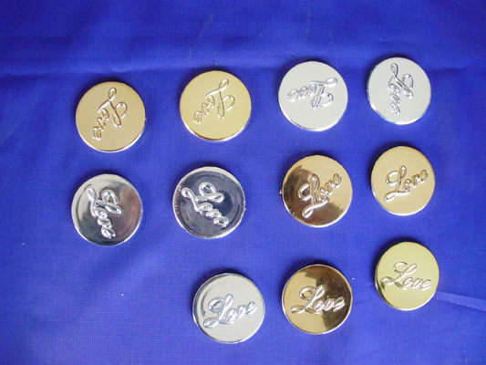 السيراميكية البلاستيكية المعدنية الزجاج التيتانيوم الأثاث الفولاذ المقاوم للصدأ الفراغ PVD طلاء آلة