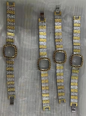 آلة طلاء الفوهات الفولاذ المقاوم للصدأ الأثاث PVD الفراغ