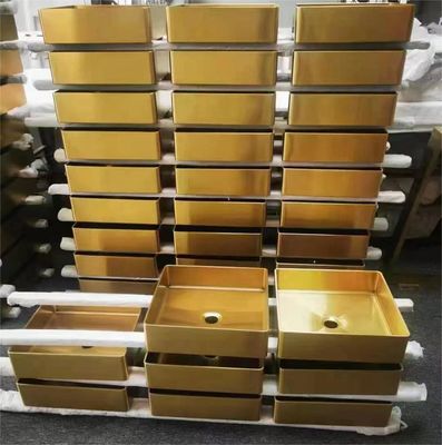 آلة طلاء الفراغ PVD منتجات السيراميك المصنوعة من الفولاذ المقاوم للصدأ معدات طلاء PVD