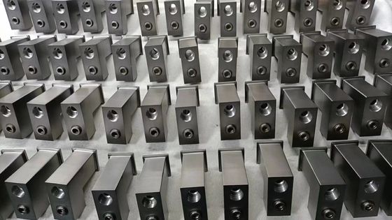 آلات الطلاء بالتبخير الفراغي PVD آلة طلاء الفراغ