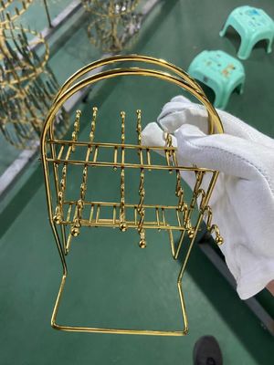 معدات طلاء نيتريد التيتانيوم بالفراغ PVD لتصميم جديد من الفولاذ المقاوم للصدأ الاحترافي لأدوات القوالب