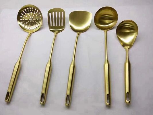 آلة طلاء فراغ PVD أوتوماتيكية بالكامل مع مقاومة درجات الحرارة العالية وطلاء مقاوم للتآكل لأدوات الطهي