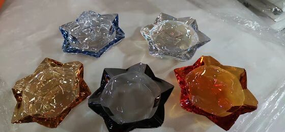 معدات طلاء PVD للديكور الأكريليكي بلمسة نهائية تشبه المرآة وتحكم آلي كامل لتطبيقات متعددة الركائز