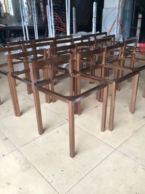 معدات طلاء PVD ذات التغطية الكاملة المقاومة للخدش لإطارات الأثاث المعدني الكبير والأجهزة