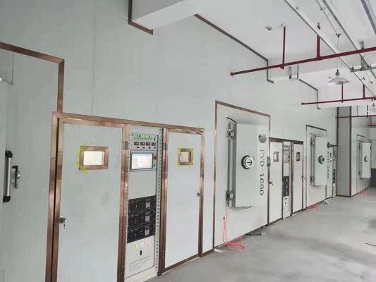 سعر جيد آلة طلاء PVD ذاتية بالكامل المقاومة للخدوش مع غرفة من الفولاذ المقاوم للصدأ لأطر الأثاث الانترنت